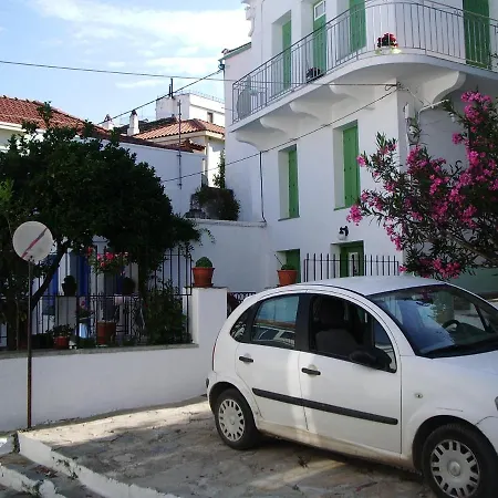 Thelgitro, A Traditional House Located In The Heart Of בית נופש סקופלוס טאון