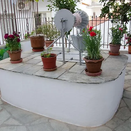 בית נופש Thelgitro, A Traditional House Located In The Heart Of