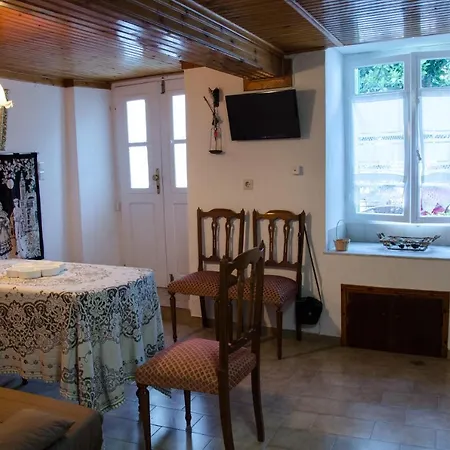 Thelgitro, A Traditional House Located In The Heart Of * סקופלוס טאון